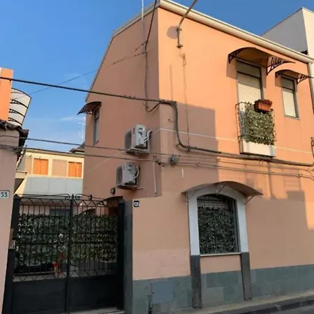 The Airport House Apartment *